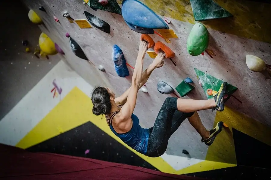 Lower Back Pain Bouldering – Get Back on Track with These Expert Tips