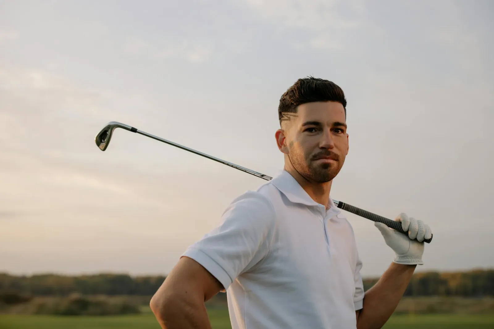 Calling golf enthusiasts: here’s how you can swing safely and protect your joints from pain
